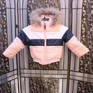 Tommy Hilfiger Kids Puffer Winter jacket with Faux Fur hood Size 2T, light Pink
